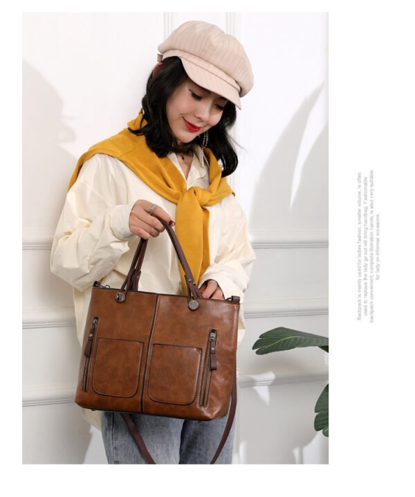 Women's Large-capacity Retro Tote Bag Simple Crossbody Bag - Image 9