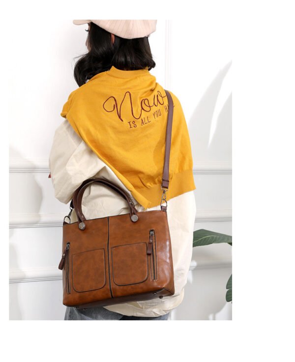 Women's Large-capacity Retro Tote Bag Simple Crossbody Bag - Image 10
